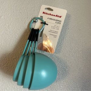 KitchenAid Measuring Cups NWT